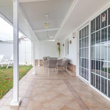 Вилла Flatguest Orinoco + Pool + Terrace + Garden Моган Экстерьер фото