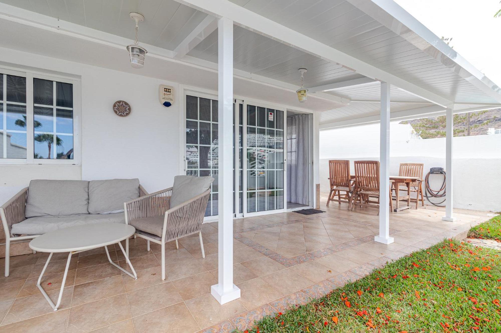 Вилла Flatguest Orinoco + Pool + Terrace + Garden Моган Экстерьер фото